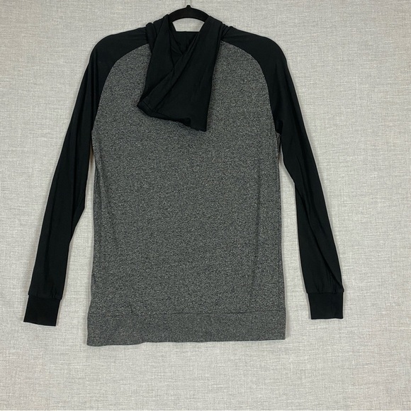 Bluenotes Hooded Long Sleeve Tee Sz Small Two Tone Gray Black - Picture 3 of 9
